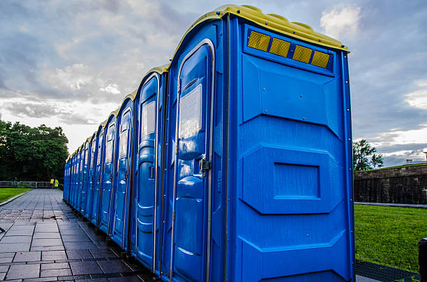 Best Porta potty delivery and setup  in Newburgh Heights, OH